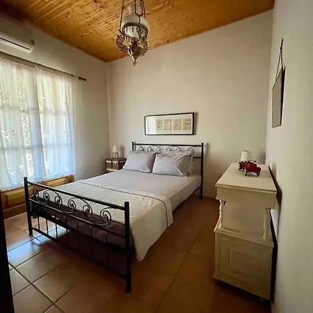 Feriehus Finikounta Sunset Family Maisonette Grizokambos